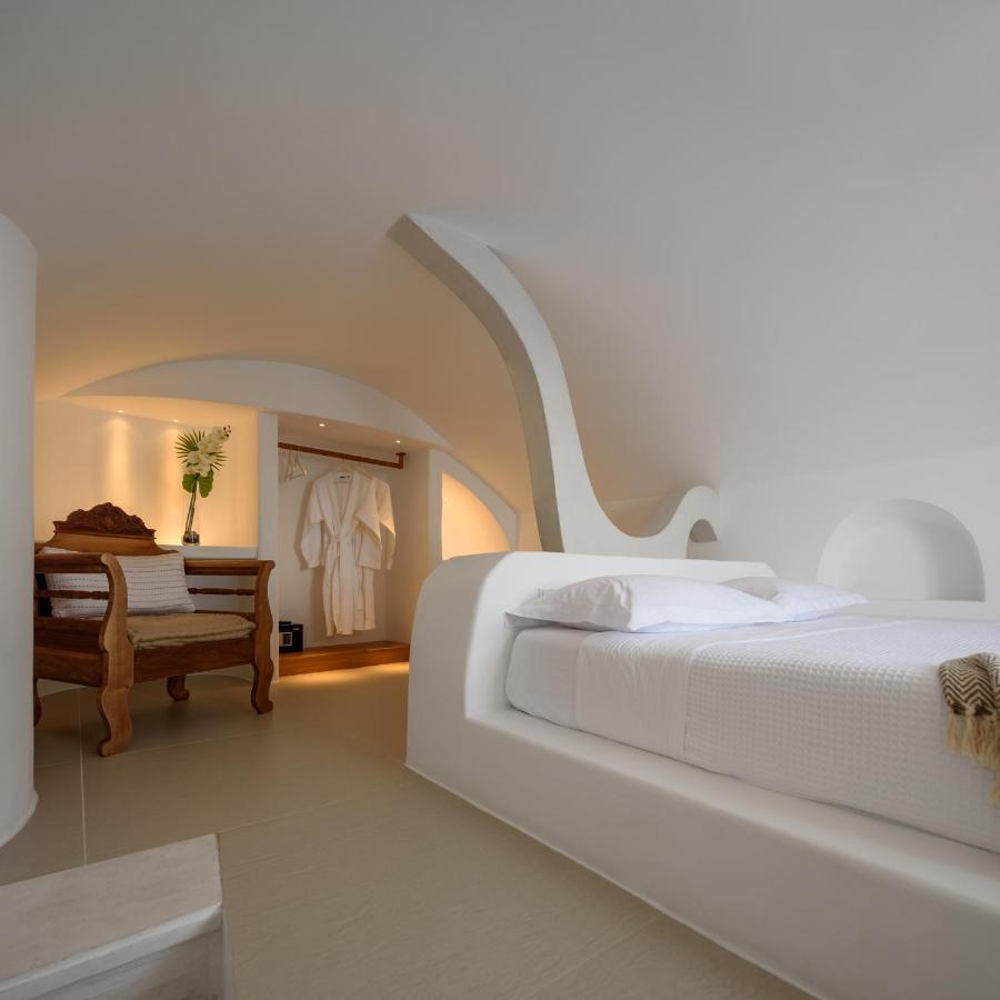 Nefeles Luxury Suites Fira  Exteriör bild