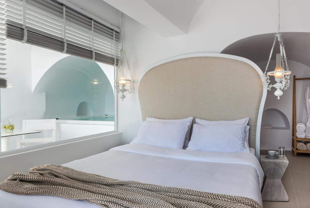 Nefeles Luxury Suites Fira  Exteriör bild