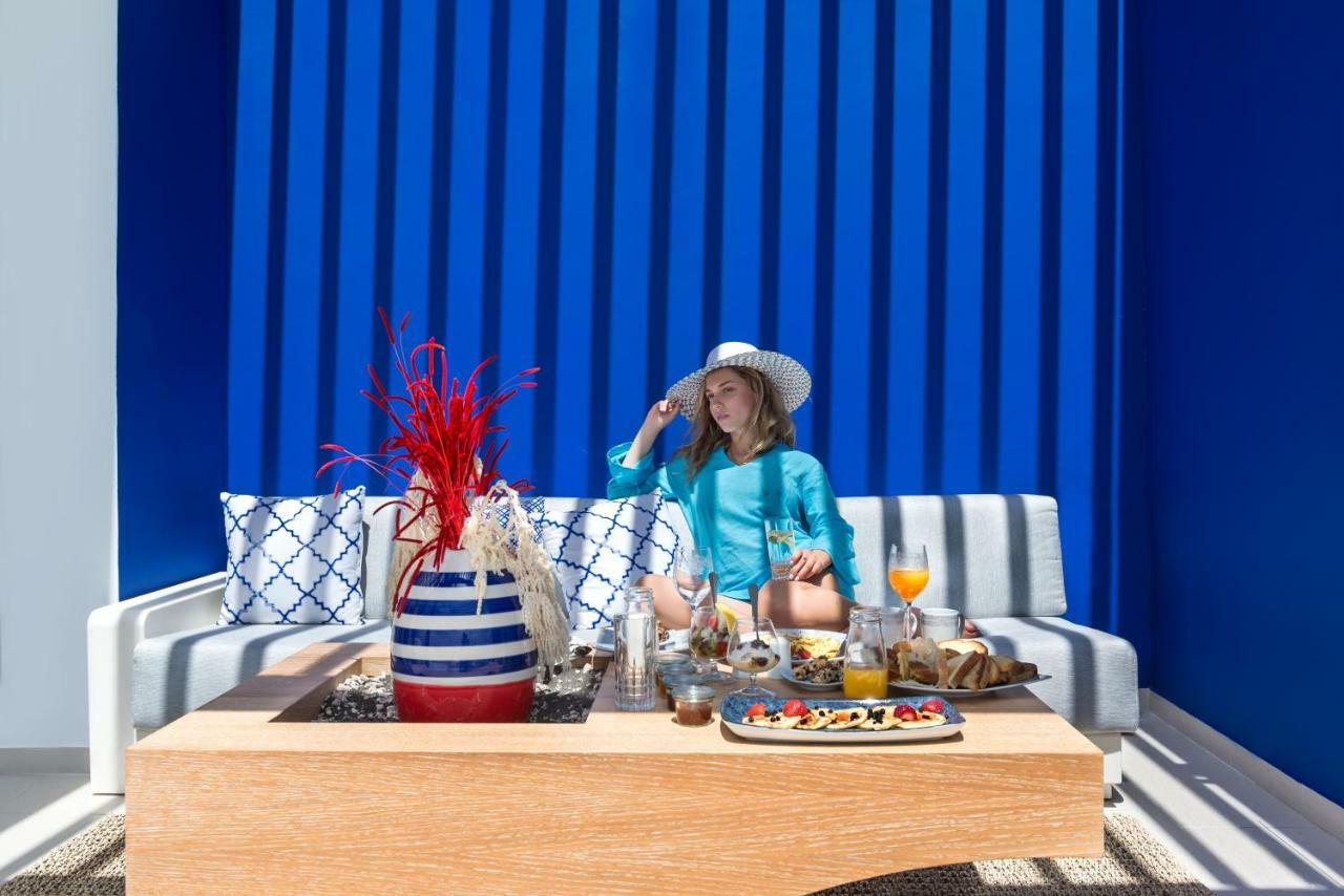 Nefeles Luxury Suites Fira  Exteriör bild